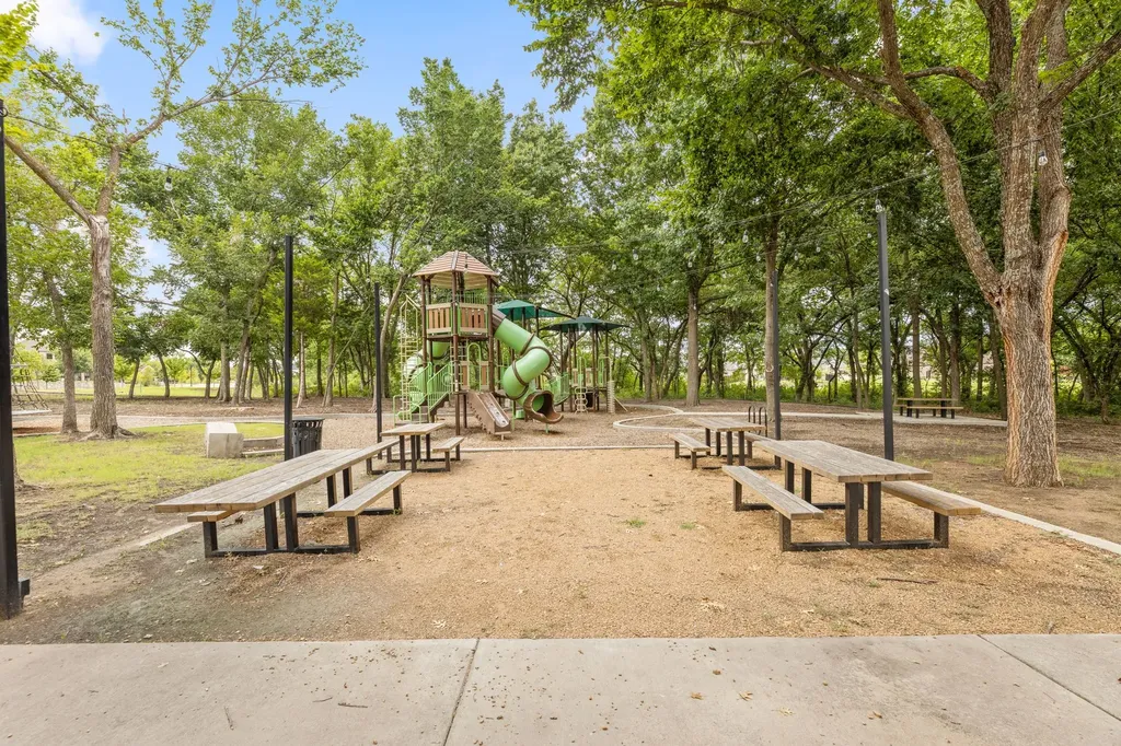 1601 Cygnet Court Van Alstyne TX 75495