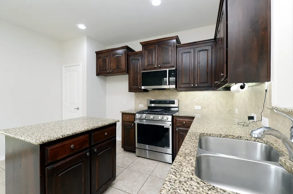 4813 Green River Drive Denton TX 76208