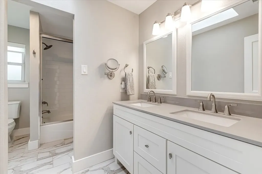 27 Crestwood Drive Trophy Club TX 76262