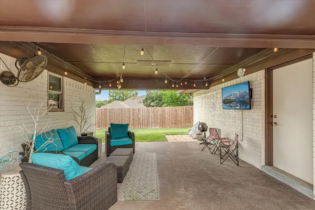 27 Crestwood Drive Trophy Club TX 76262