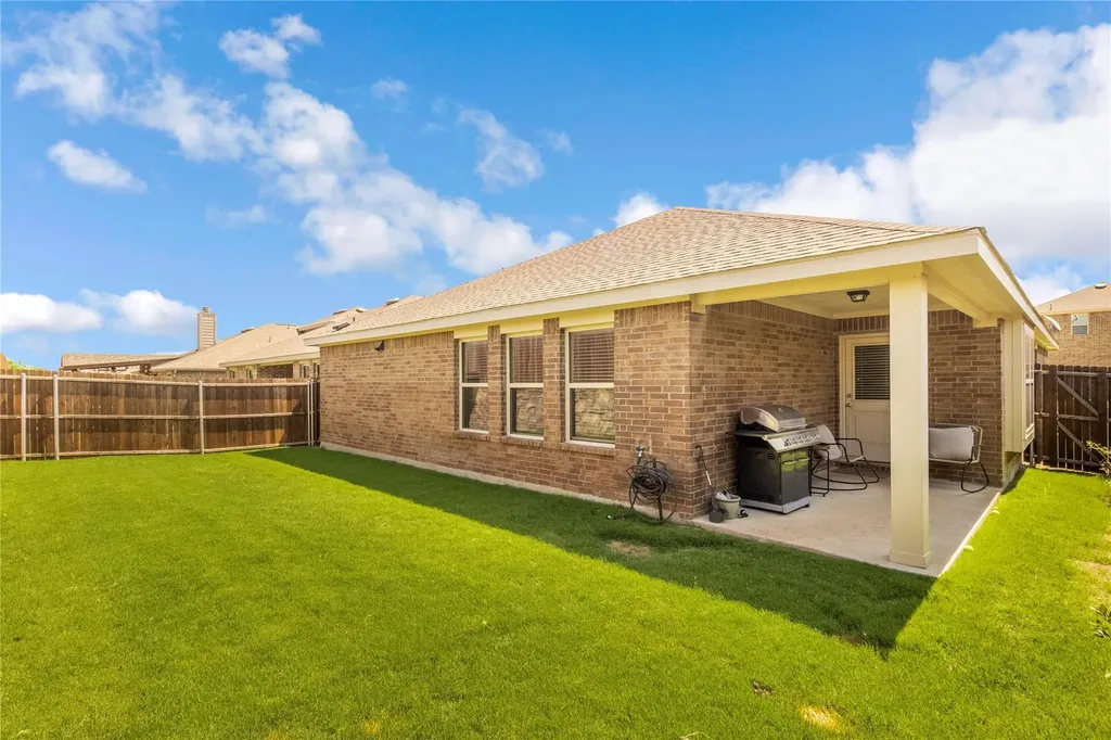 1053 N Churchill Drive Fate TX 75189