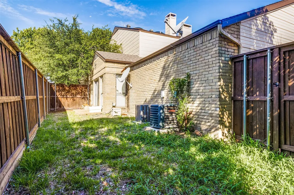 13902 Preston Valley Place Dallas TX 75240
