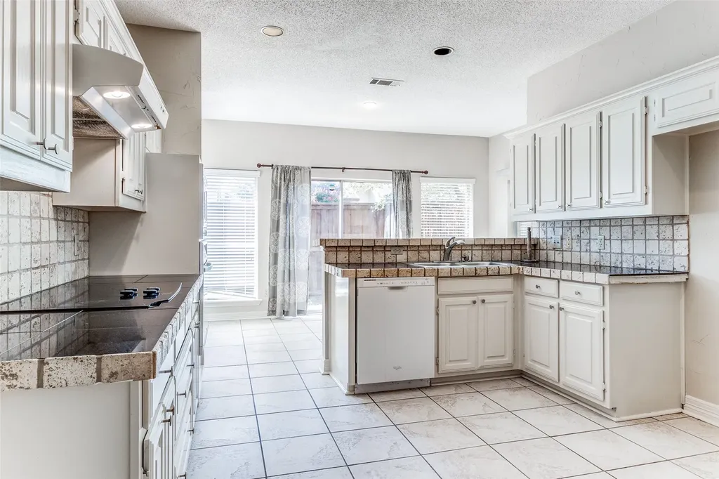 13902 Preston Valley Place Dallas TX 75240