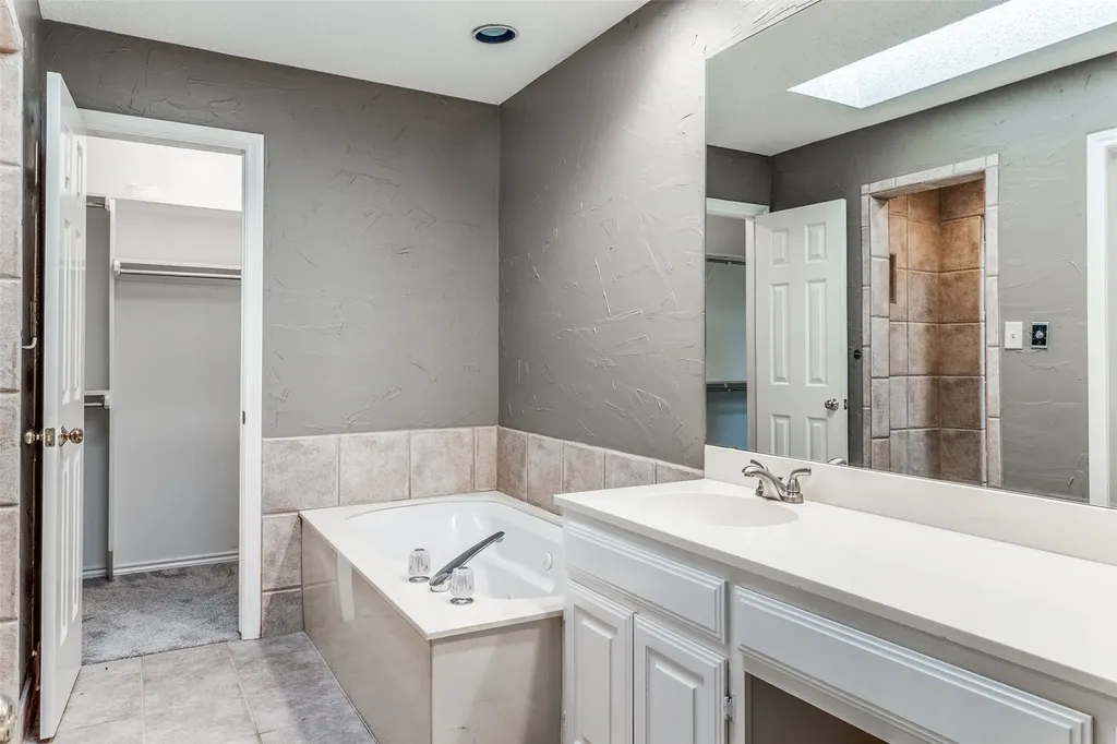 13902 Preston Valley Place Dallas TX 75240