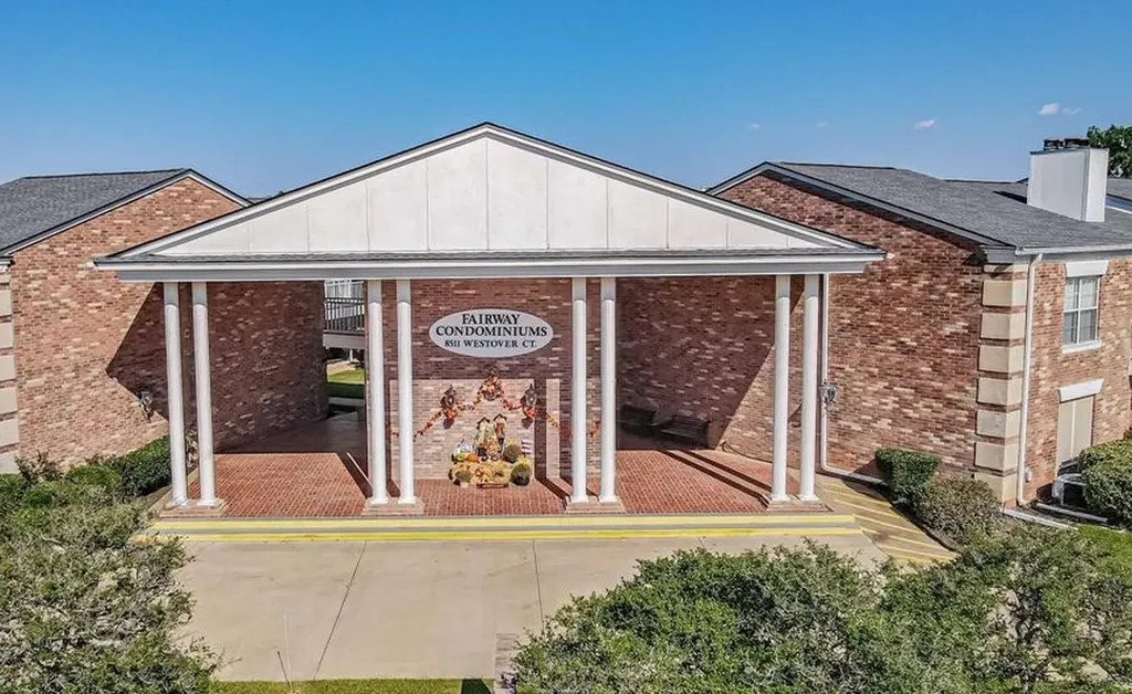 8511 Westover Court Granbury TX 76049