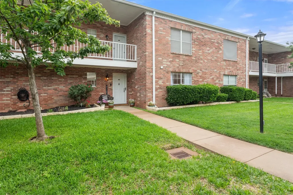 8511 Westover Court Granbury TX 76049