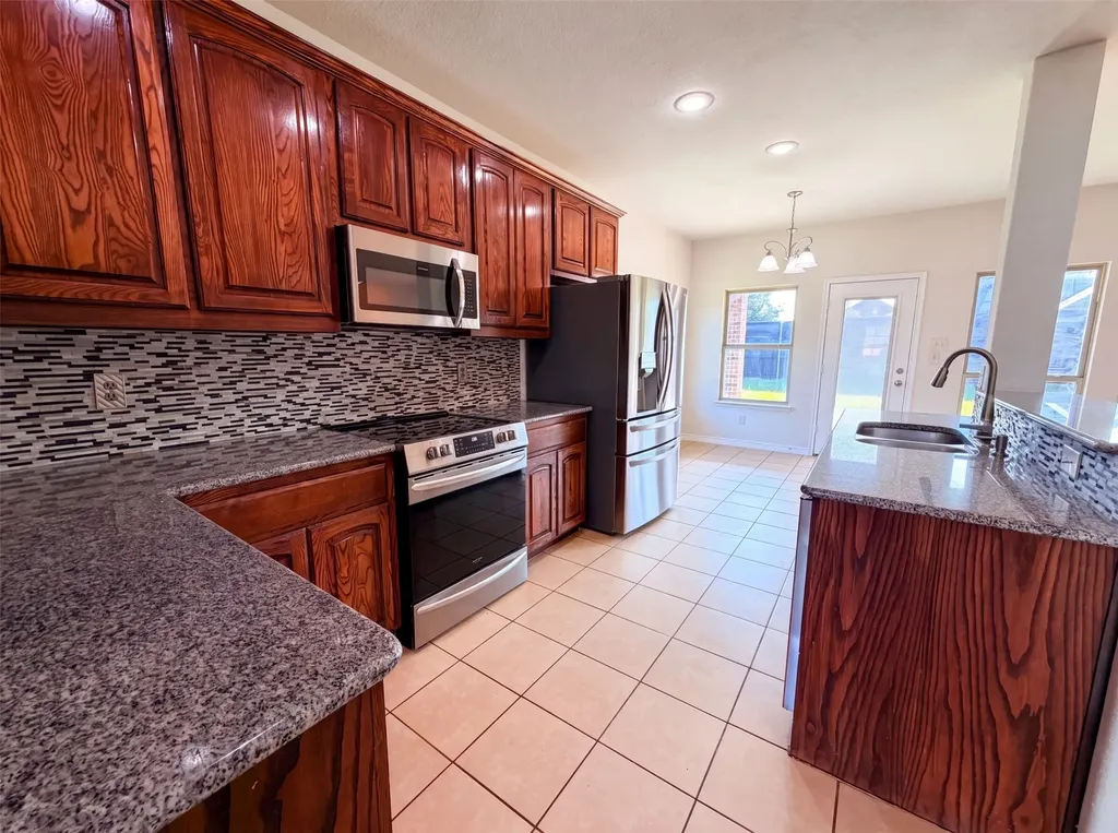 1217 Maverick Lane Royse City TX 75189