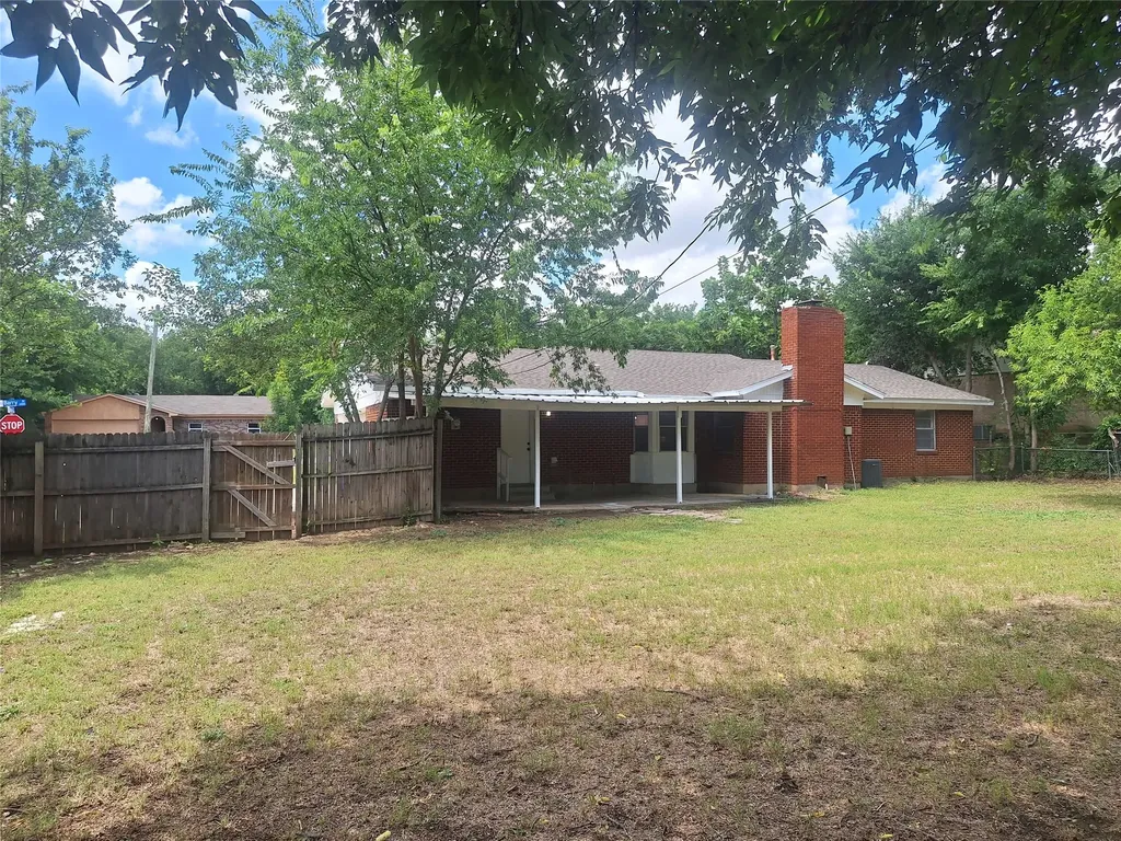 6005 Barry Drive Watauga TX 76148