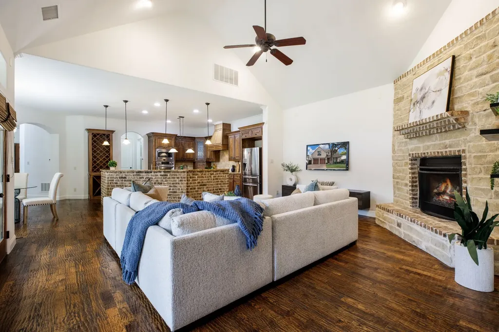 3606 S Versailles Avenue Dallas TX 75209