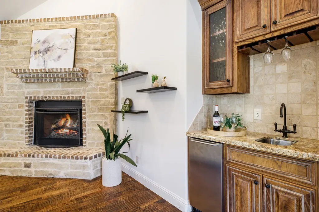 3606 S Versailles Avenue Dallas TX 75209