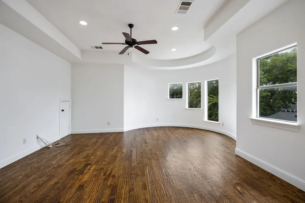 3606 S Versailles Avenue Dallas TX 75209
