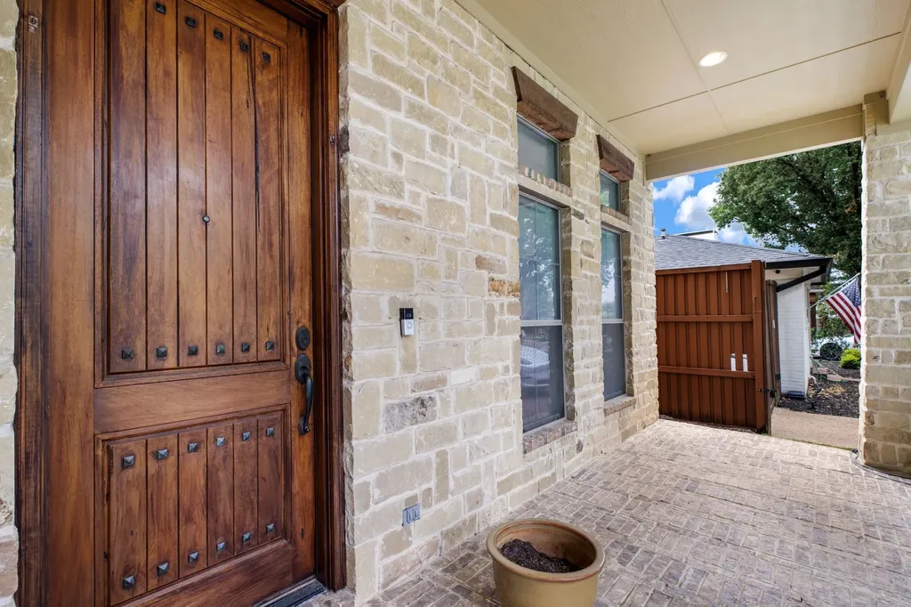 3606 S Versailles Avenue Dallas TX 75209