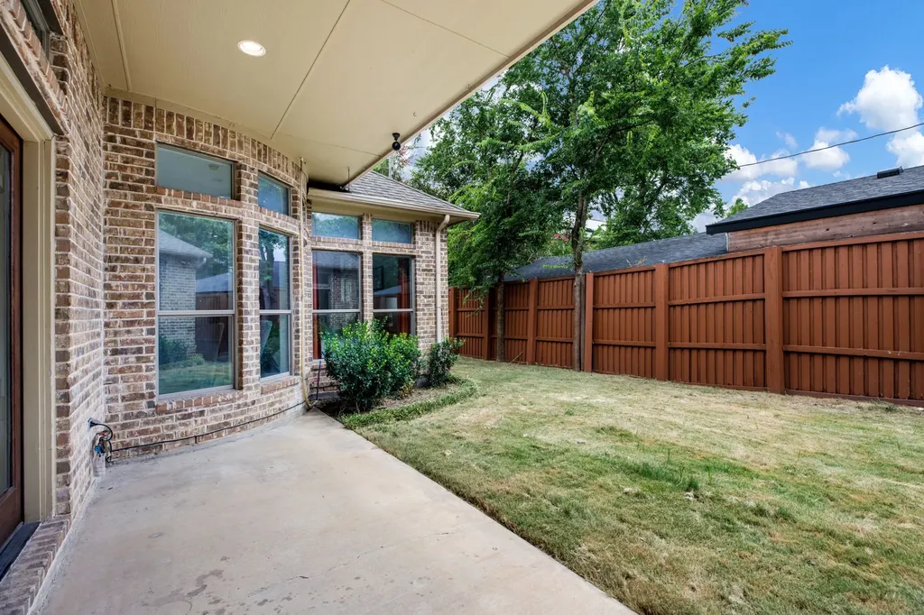3606 S Versailles Avenue Dallas TX 75209