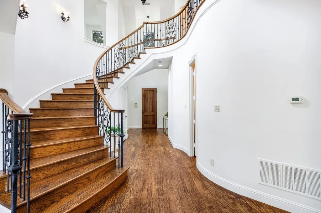 3606 S Versailles Avenue Dallas TX 75209