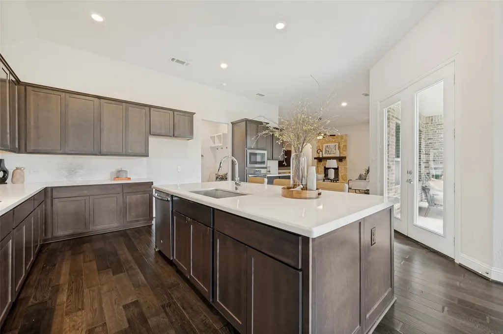 8109 Tramore The Colony TX 75056