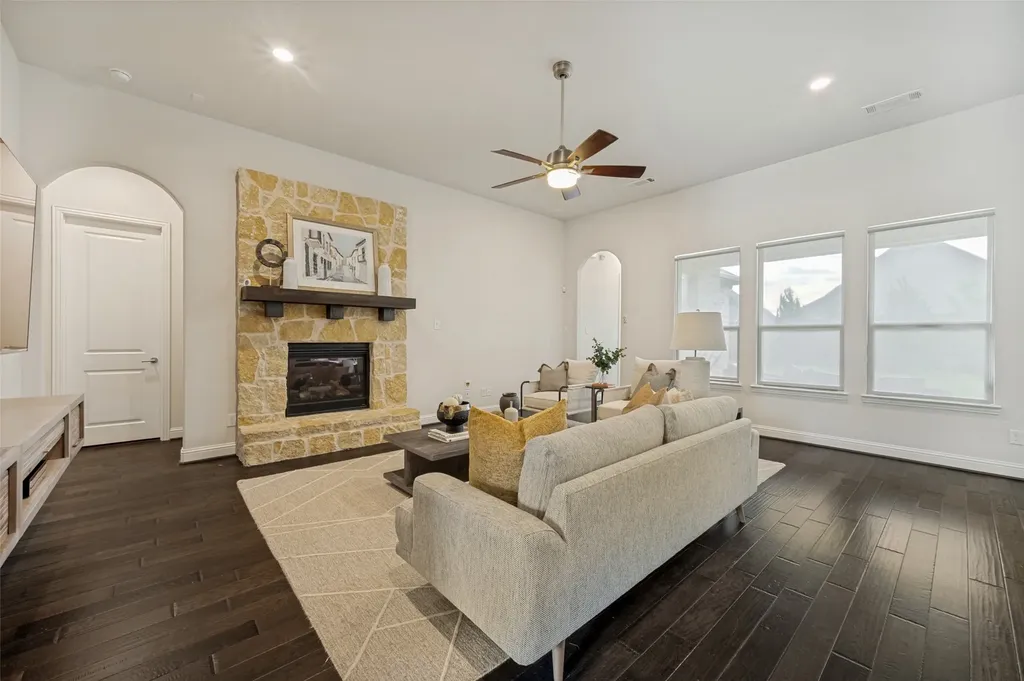 8109 Tramore The Colony TX 75056