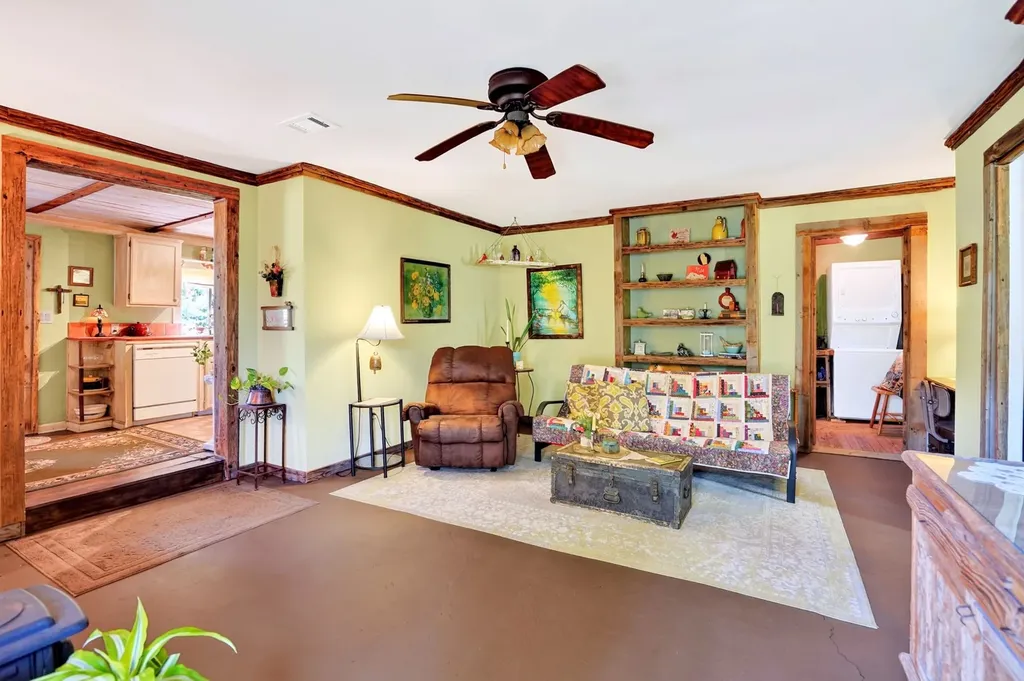3871 Post Oak Boulevard Caddo Mills TX 75135