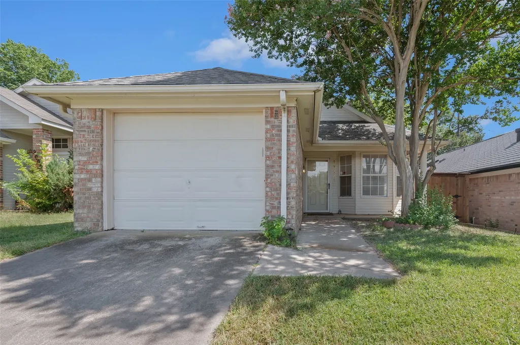 1918 Lee Drive Denton TX 76209