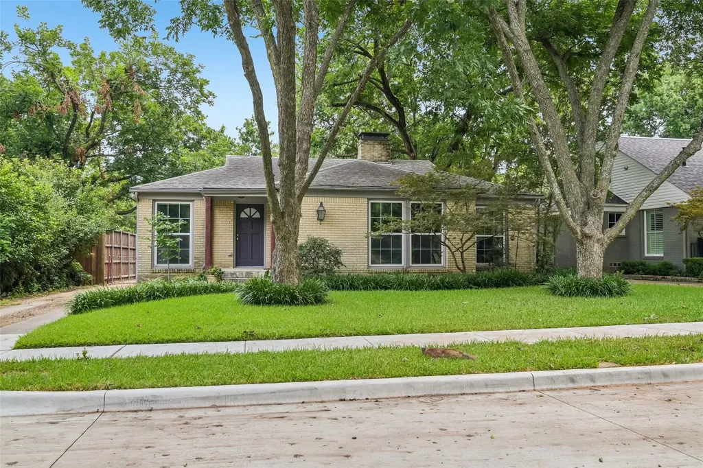 2314 Barberry Drive Dallas TX 75211