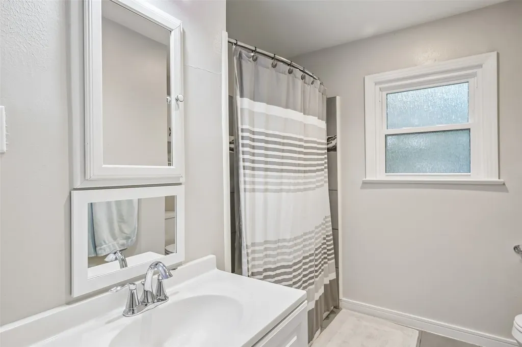 2314 Barberry Drive Dallas TX 75211