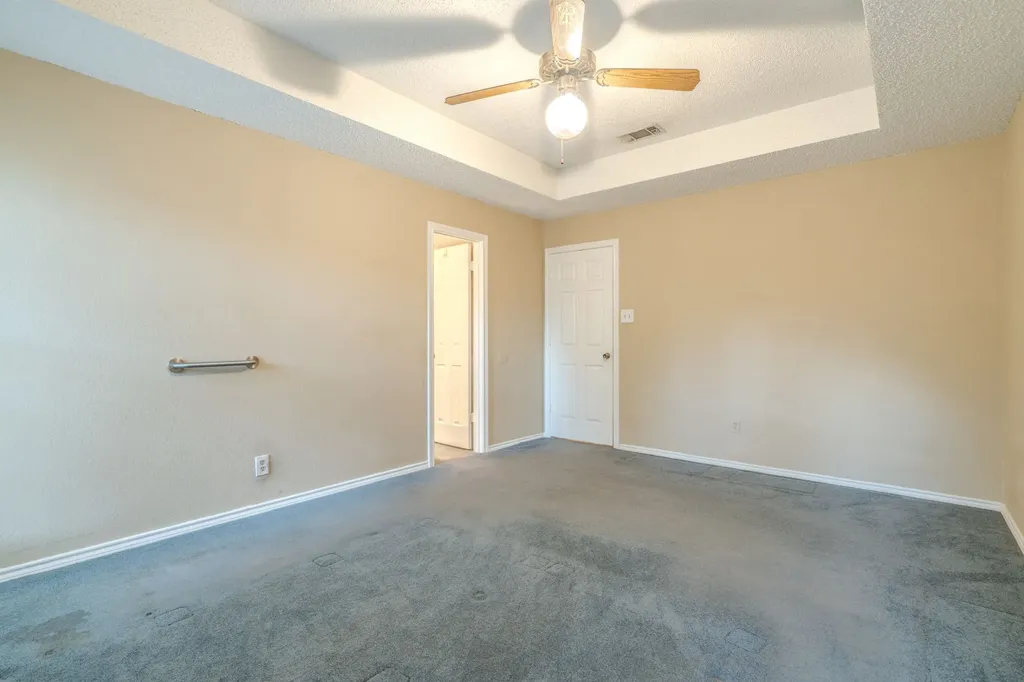 2119 Turf Club Drive Arlington TX 76017