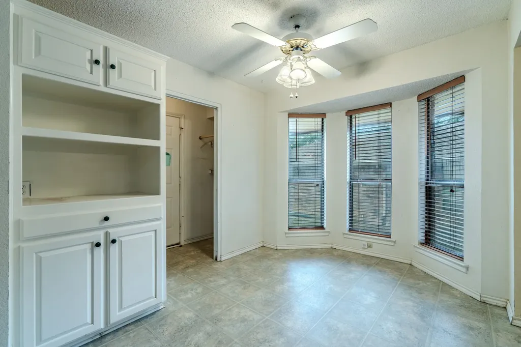2119 Turf Club Drive Arlington TX 76017