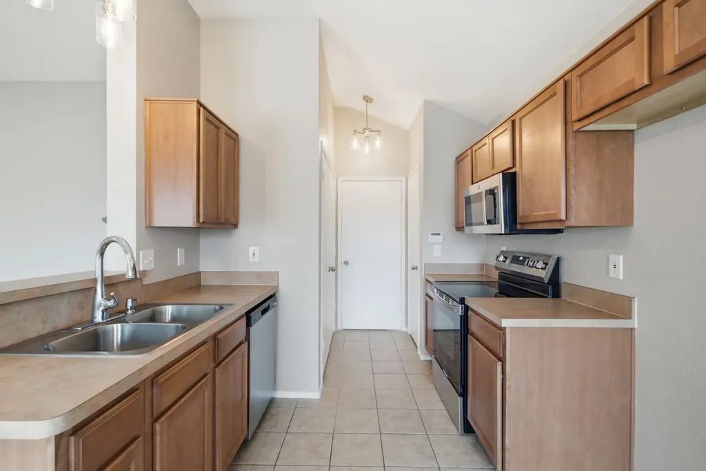 6613 Fitzgerald Street Fort Worth TX 76179