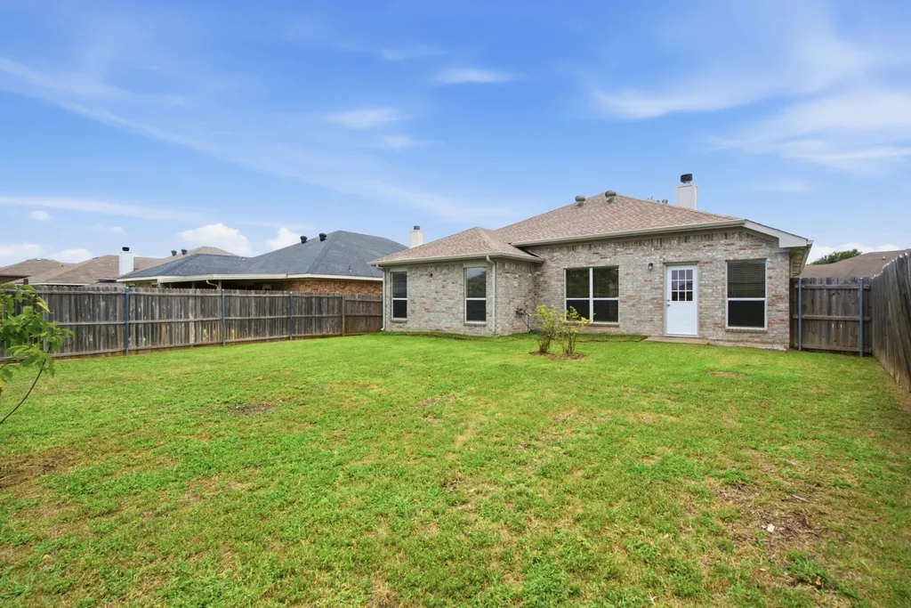 6613 Fitzgerald Street Fort Worth TX 76179