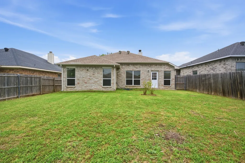 6613 Fitzgerald Street Fort Worth TX 76179