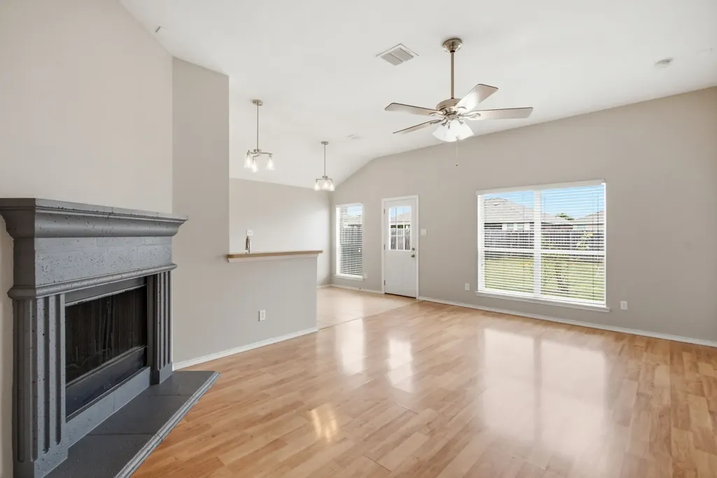 6613 Fitzgerald Street Fort Worth TX 76179
