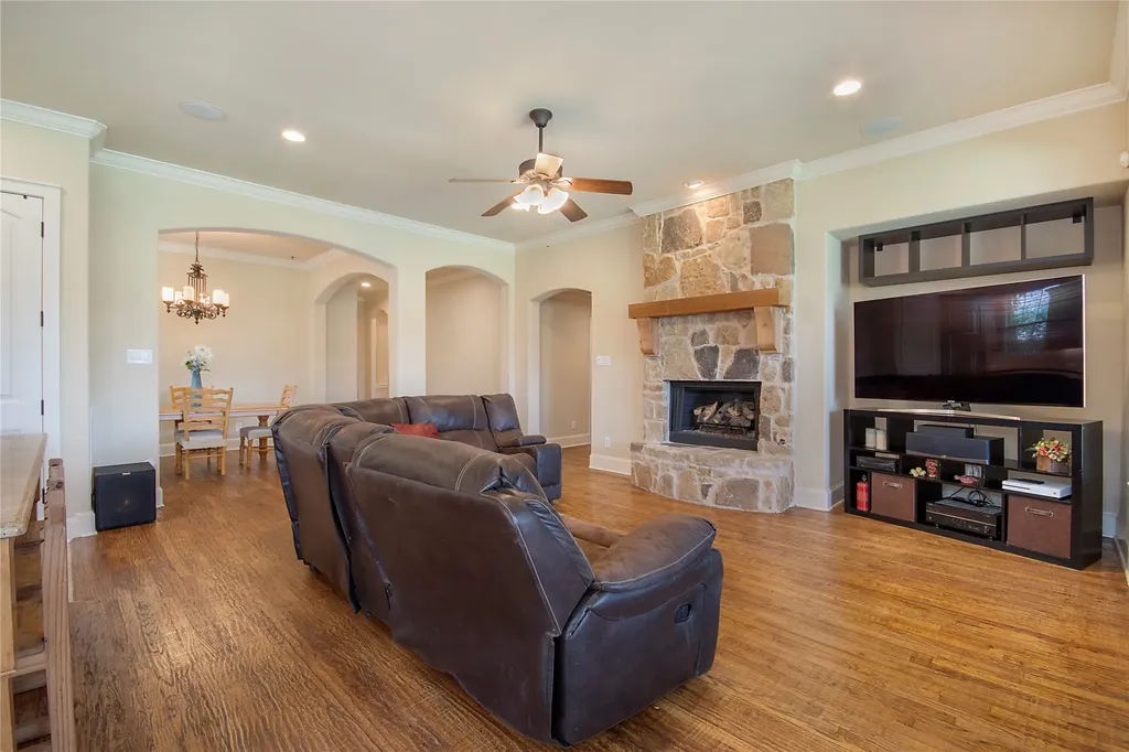 2409 Hardrock Castle Drive Lewisville TX 75056