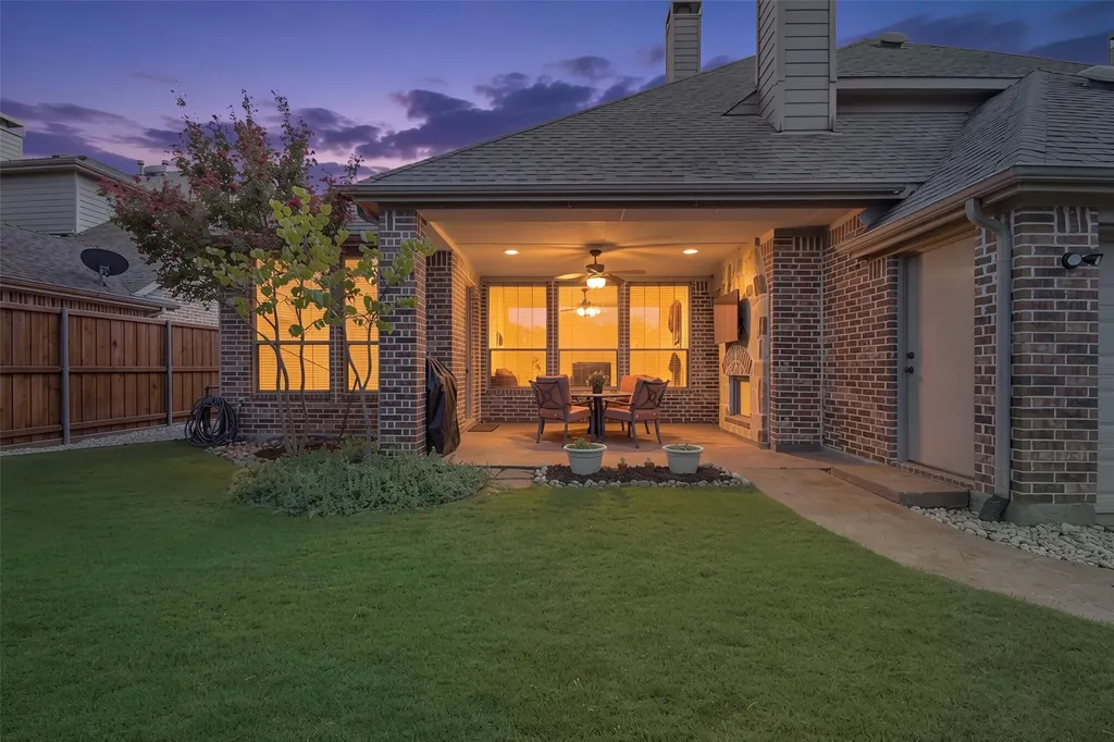 2409 Hardrock Castle Drive Lewisville TX 75056