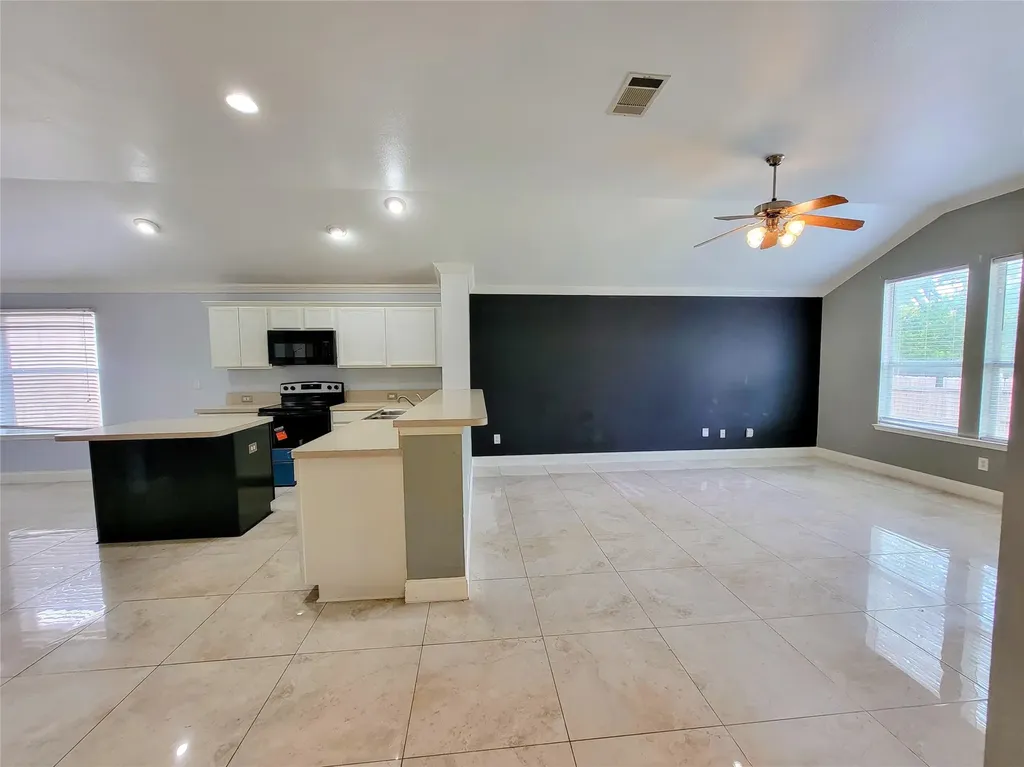 8033 Summer Stream Drive Fort Worth TX 76134