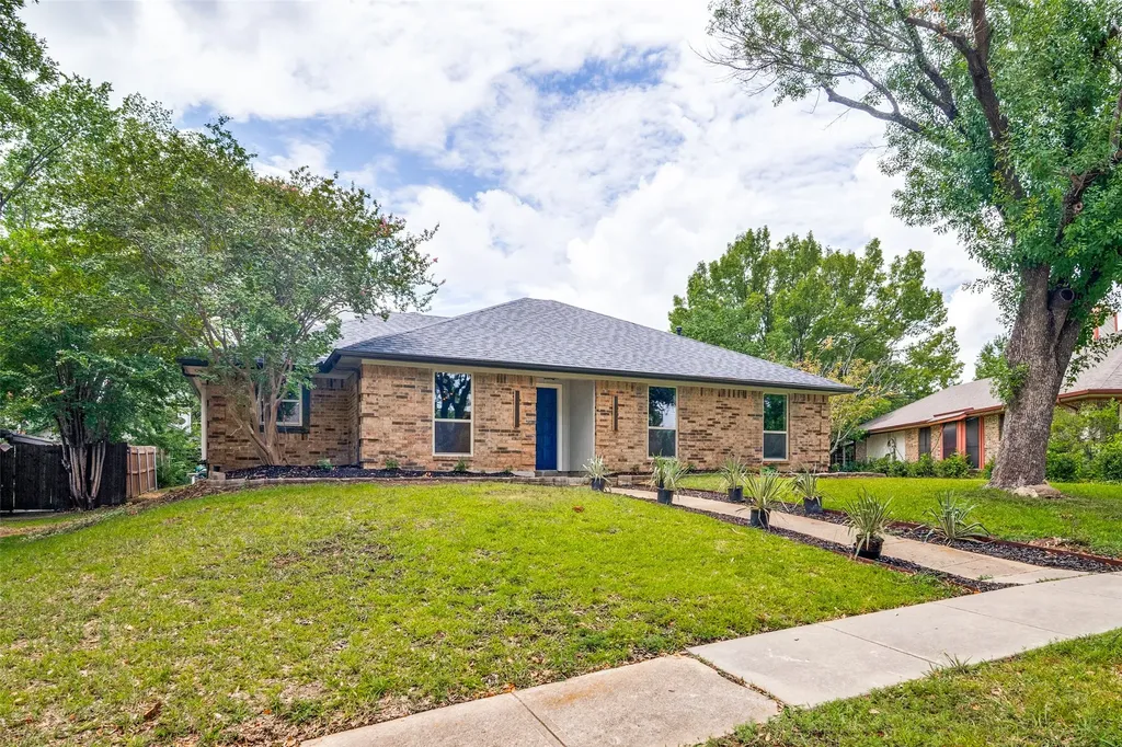 4704 La Paz Drive Mesquite TX 75150