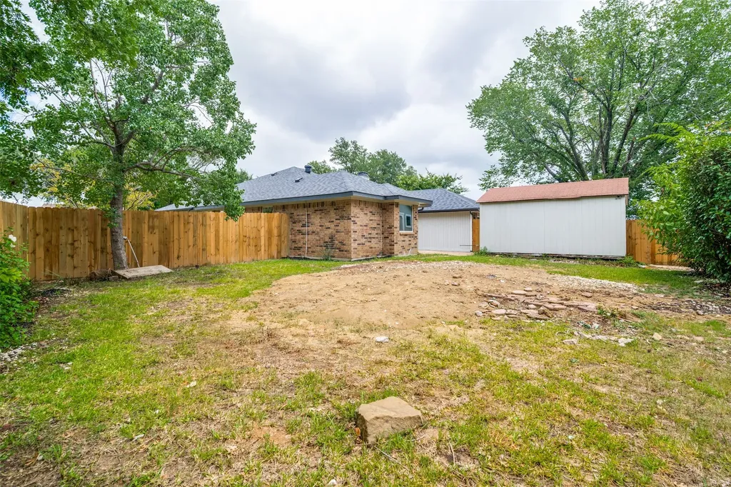 4704 La Paz Drive Mesquite TX 75150