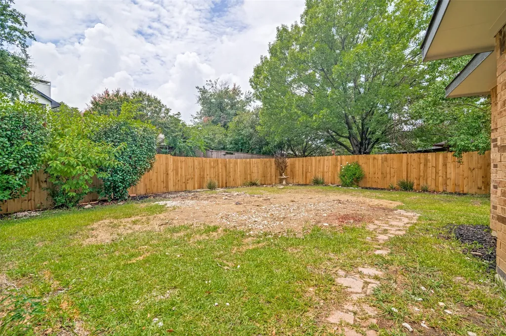 4704 La Paz Drive Mesquite TX 75150