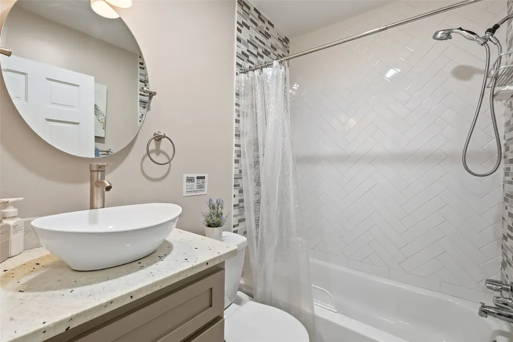 4308 Donnelly Avenue Fort Worth TX 76107