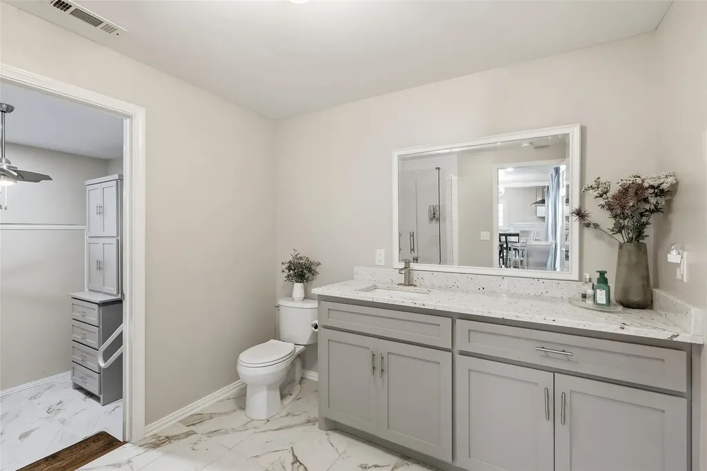 4308 Donnelly Avenue Fort Worth TX 76107