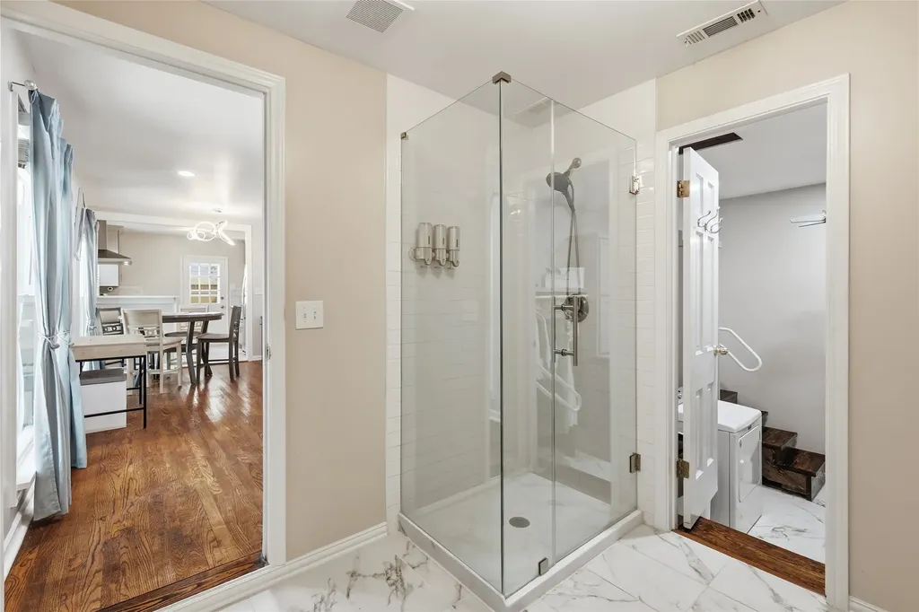 4308 Donnelly Avenue Fort Worth TX 76107