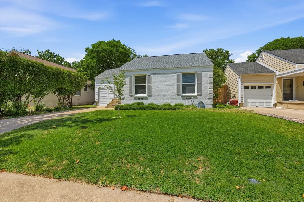 4308 Donnelly Avenue Fort Worth TX 76107