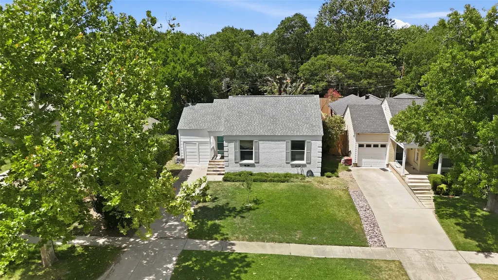 4308 Donnelly Avenue Fort Worth TX 76107