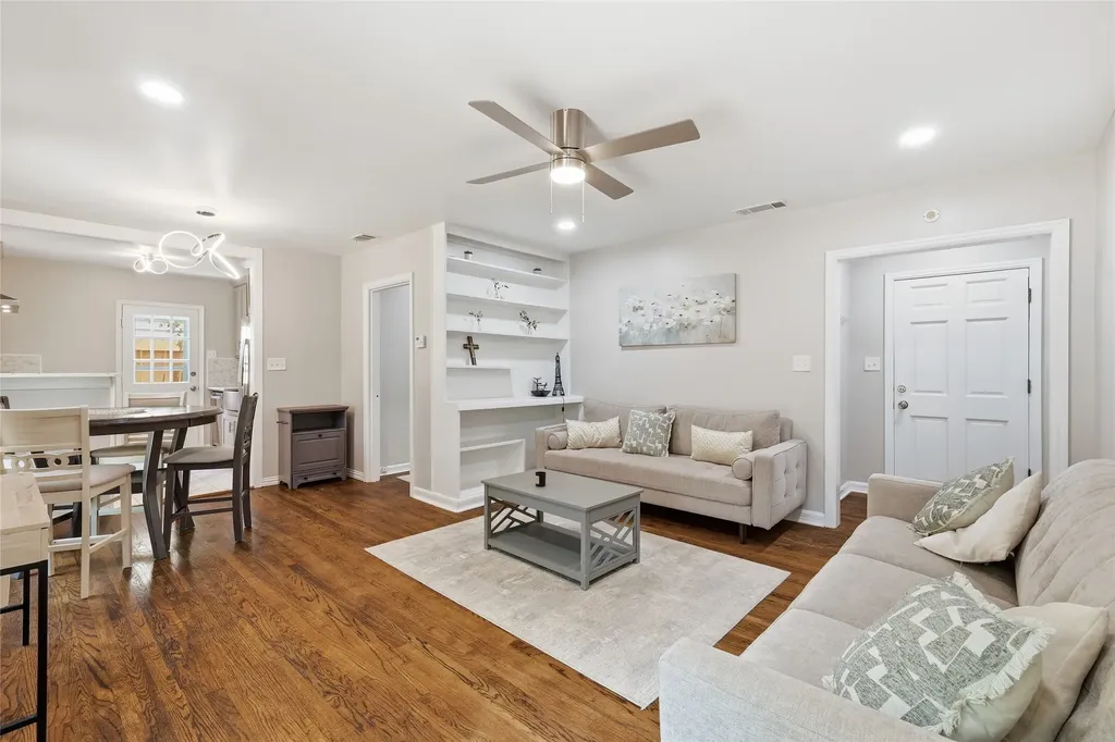 4308 Donnelly Avenue Fort Worth TX 76107