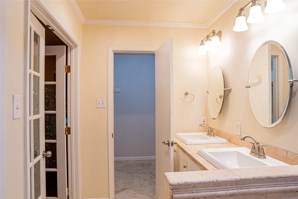 1507 Barclay Drive Richardson TX 75081