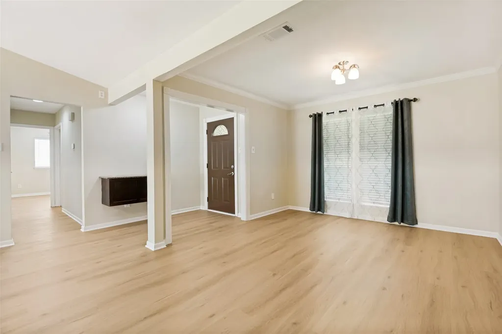 1507 Barclay Drive Richardson TX 75081