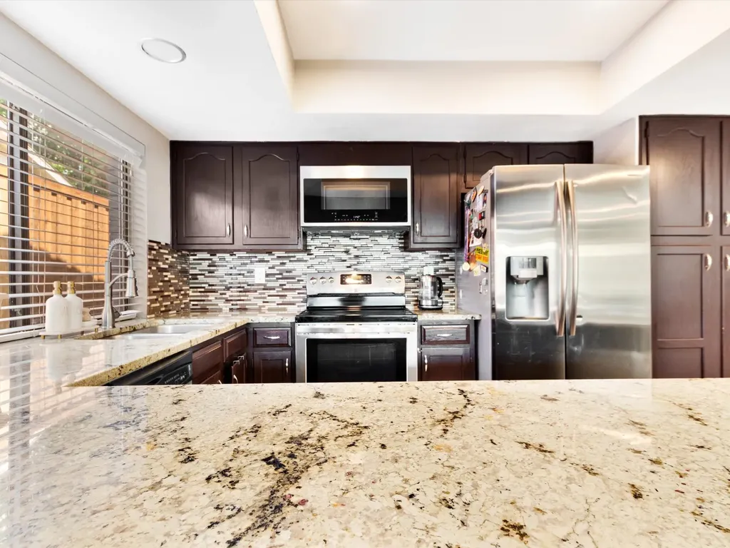 2922 Spring Brook Drive Garland TX 75044