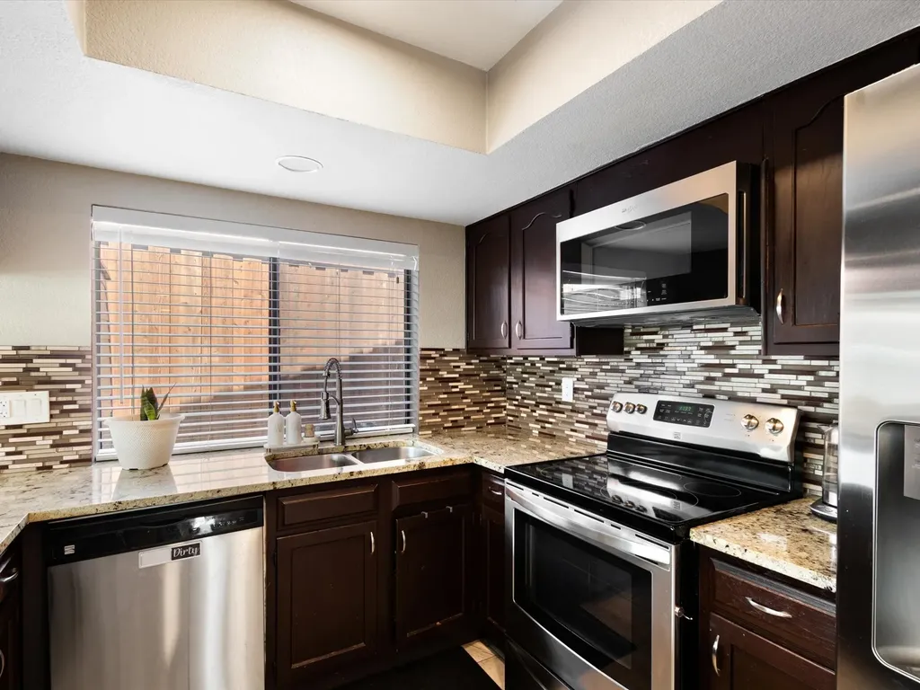 2922 Spring Brook Drive Garland TX 75044