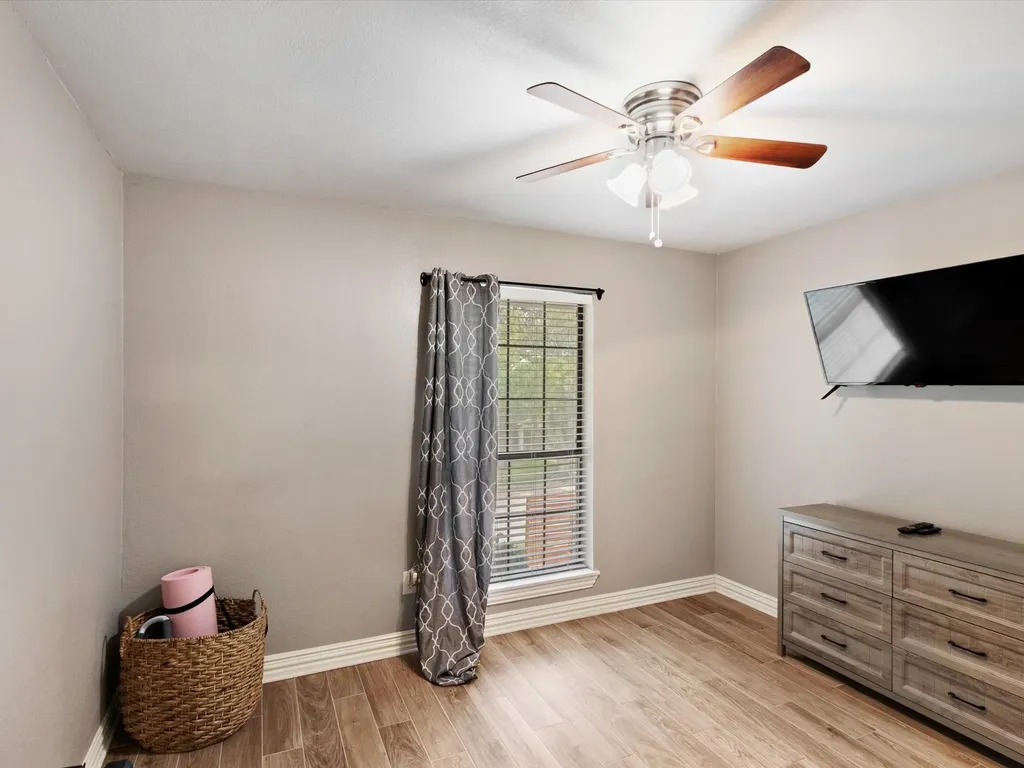 2922 Spring Brook Drive Garland TX 75044