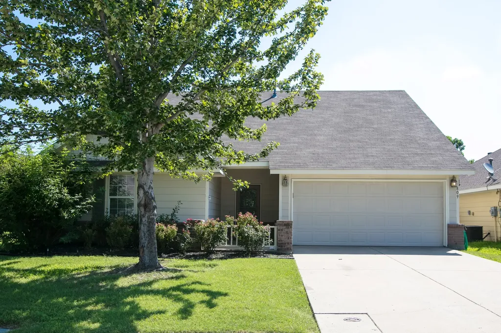 809 Robbin Circle Mckinney TX 75072