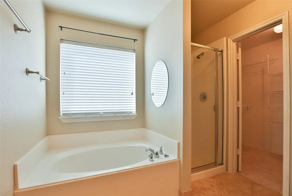 809 Robbin Circle Mckinney TX 75072
