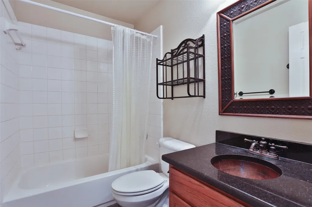 809 Robbin Circle Mckinney TX 75072